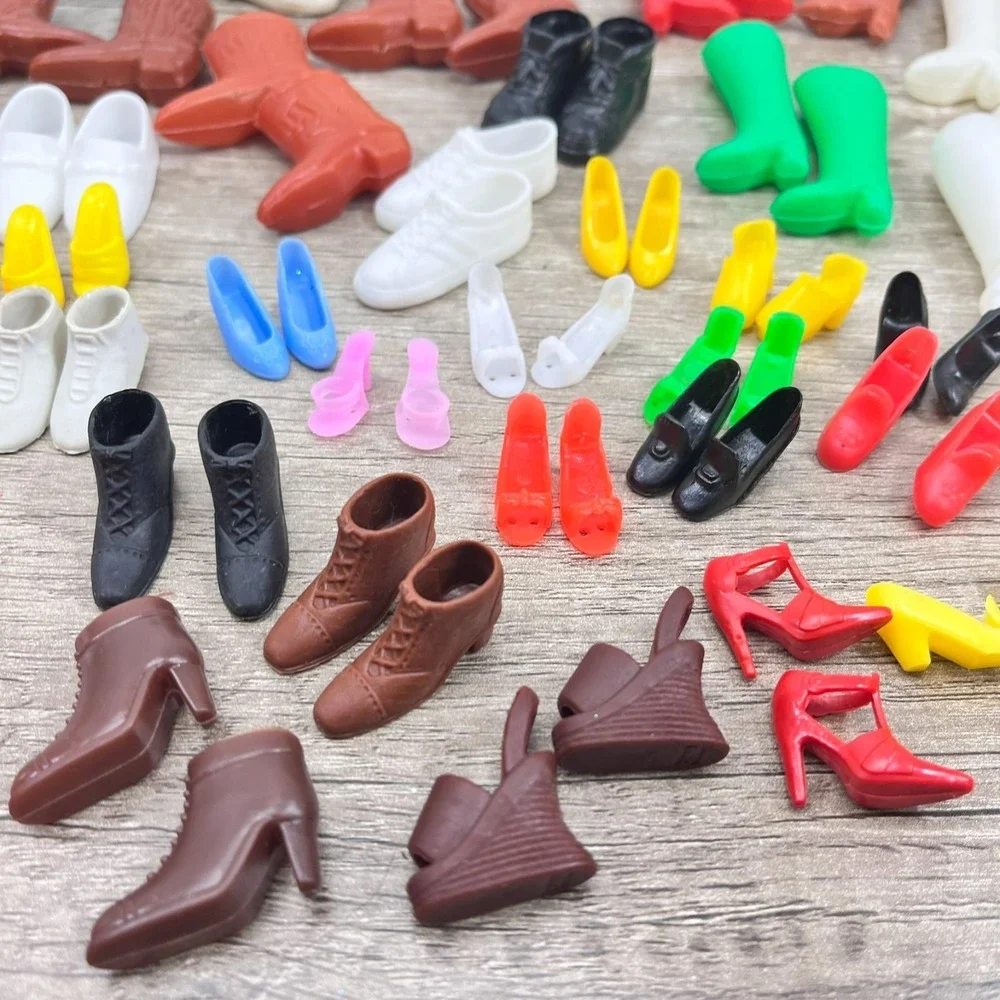Vintage Barbie Shoes, Boots, heels, Ken, Skipper, Francie‎ in storage boxes